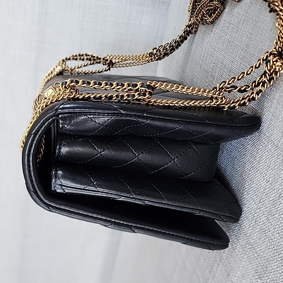 Chanel flap bag - Picture 13 of 16